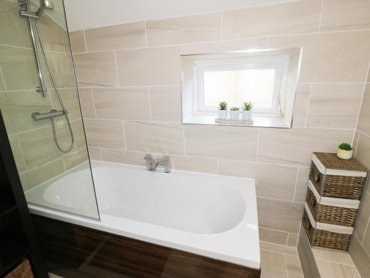 The Coach House Villa Bradford  Bagian luar foto